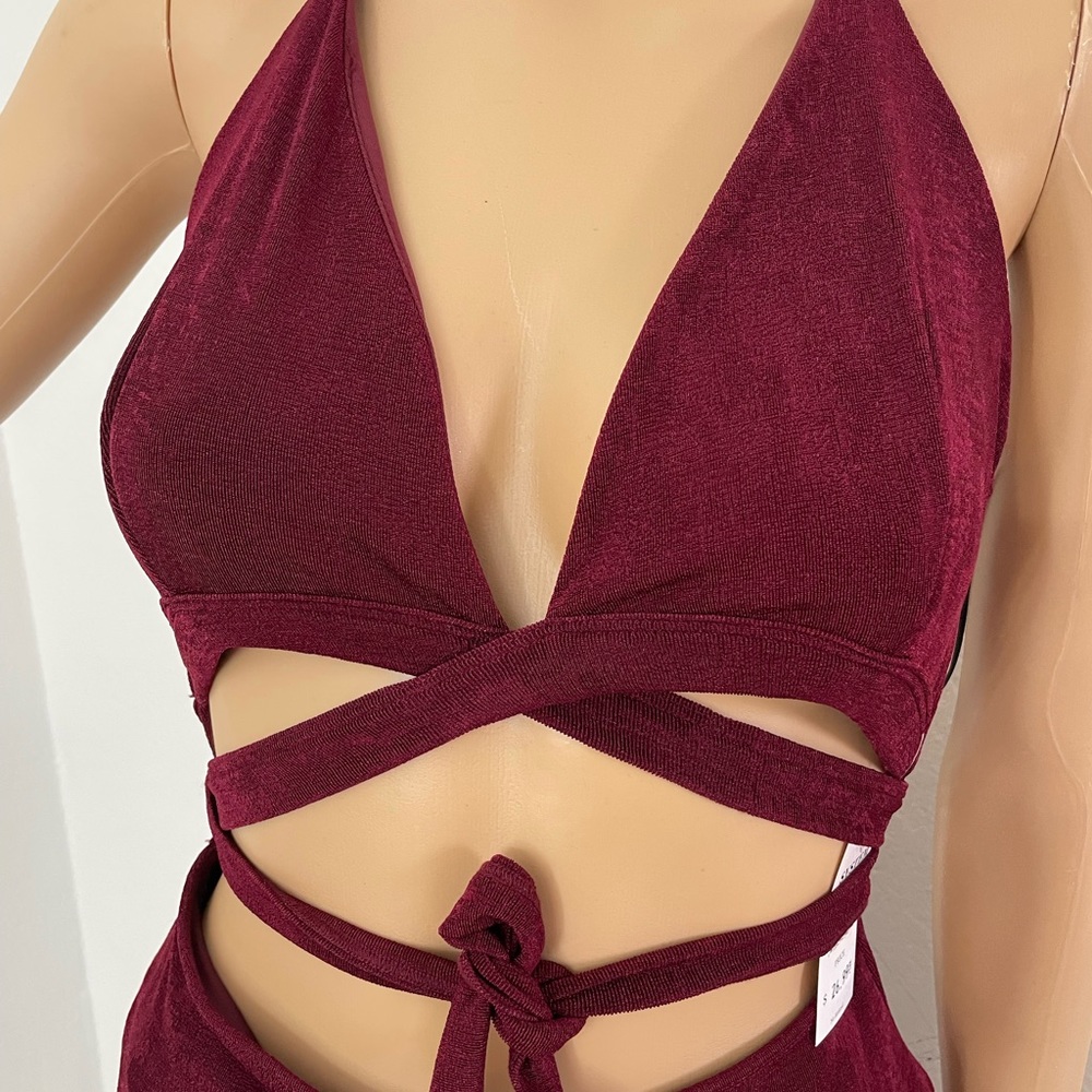 Sexy burgundy midi dress good stretch great material